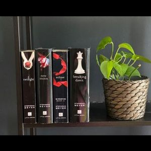 Twilight Saga books